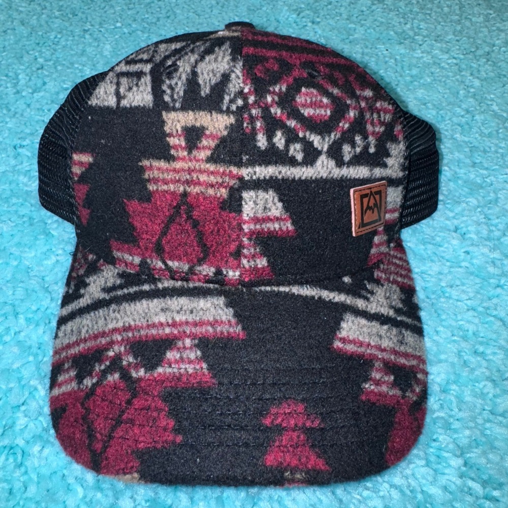 Avalanche Trucker Hat Aztec Geometric Burgundy Gray Black‎